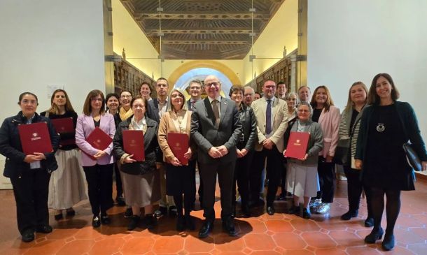 Firma del Convenio de adscripción del Colegio Mayor Cardenal Cisneros con la Universidad de Granada